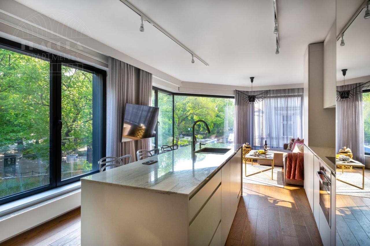 Modern View Of Planty Park Apartamento Cracóvia Exterior foto